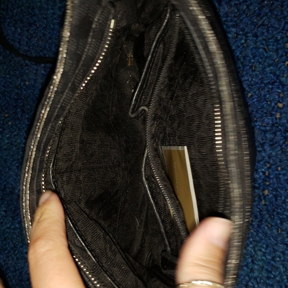 Michael Kors monogram crossbody leather bag, black, silver hardware - Picture 6 of 11